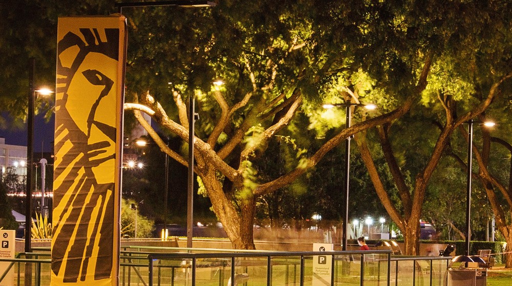 Raylinc Southbank Cultural Forecourt 01