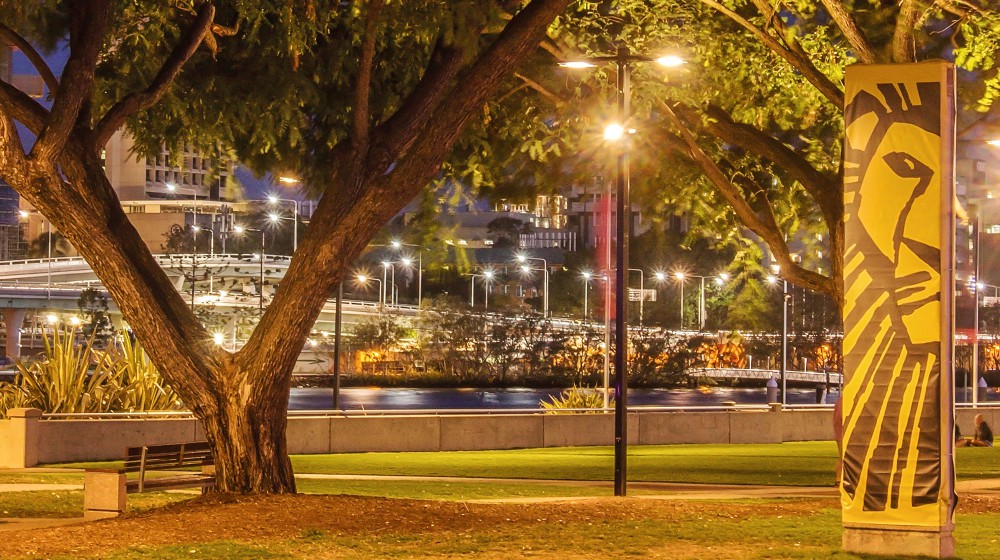 Raylinc Southbank Cultural Forecourt 05