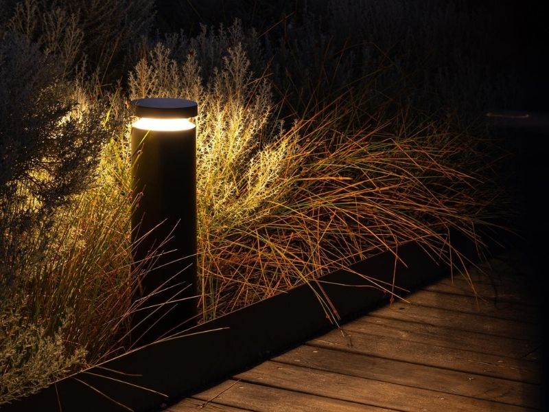 Unios Athena Bollard